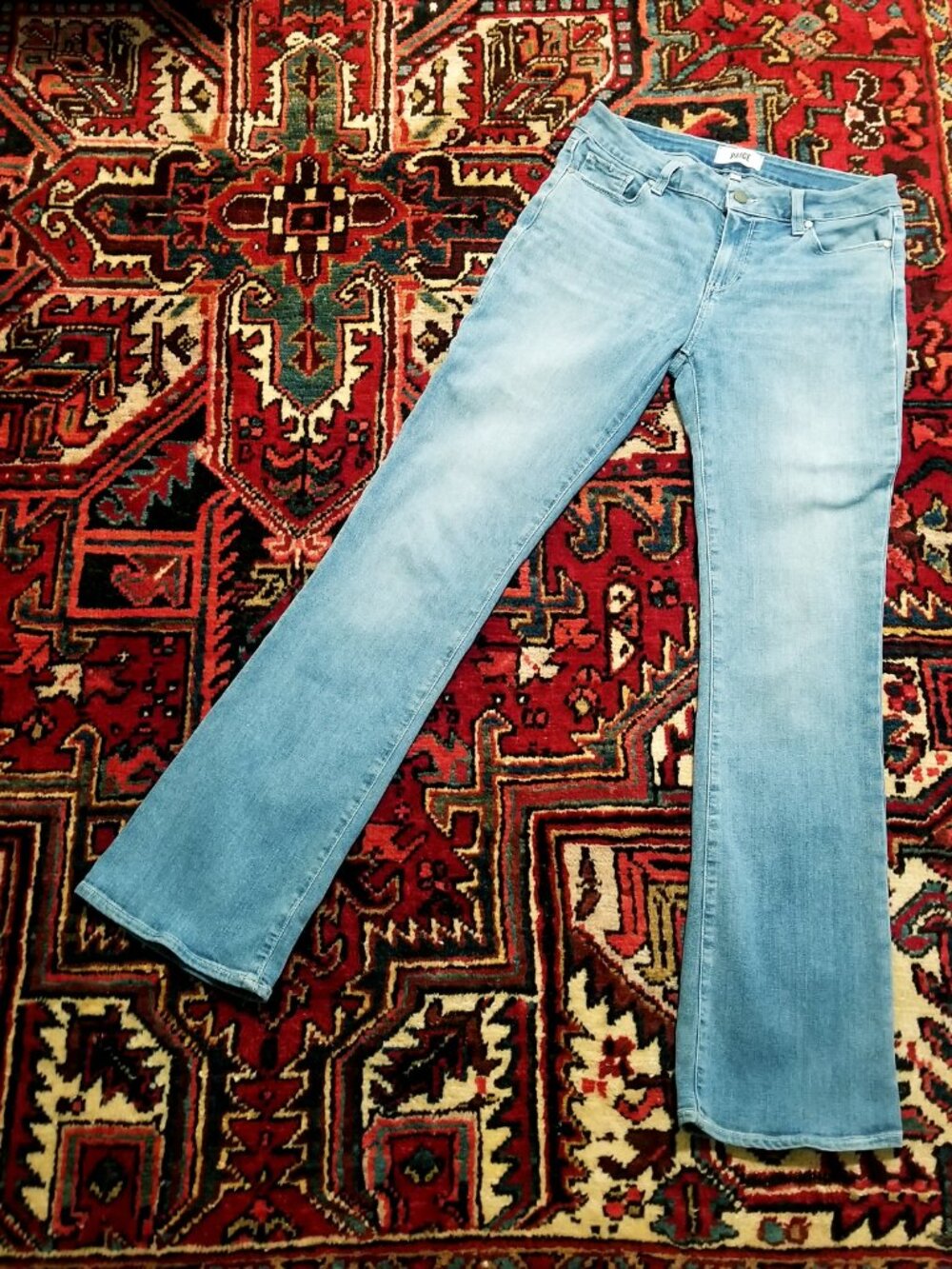 PAIGE Jeans – Manhattan – Light Blue Wash – Size 29